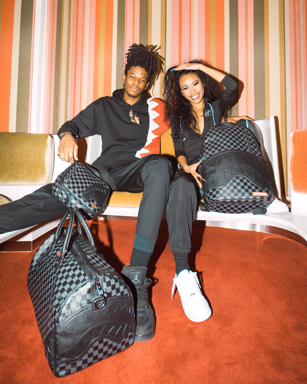 Henny Black Dlx Backpack - Image 4