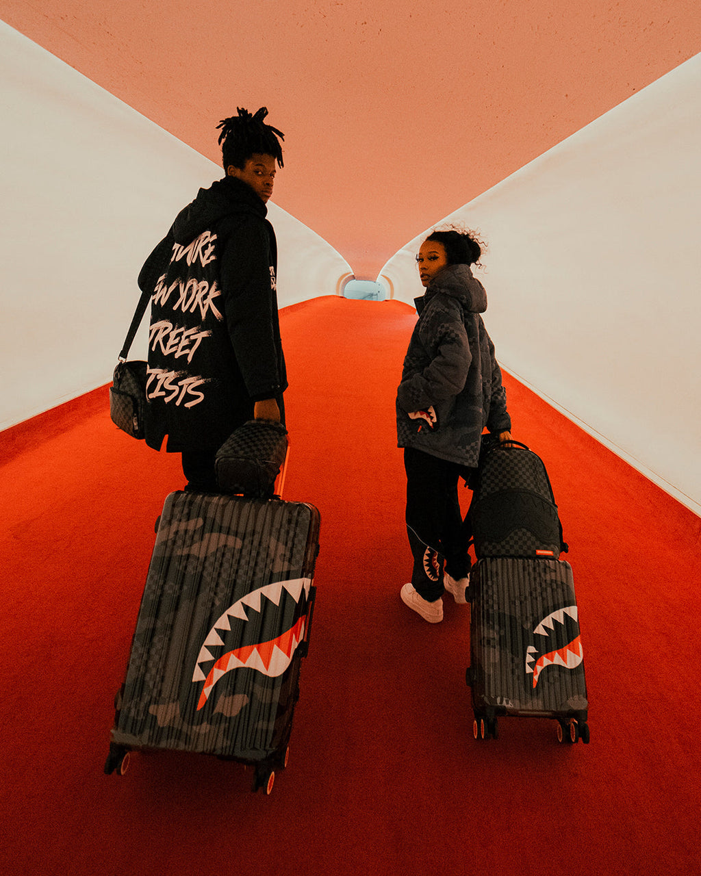 Henny Black Dlx Backpack - Image 12