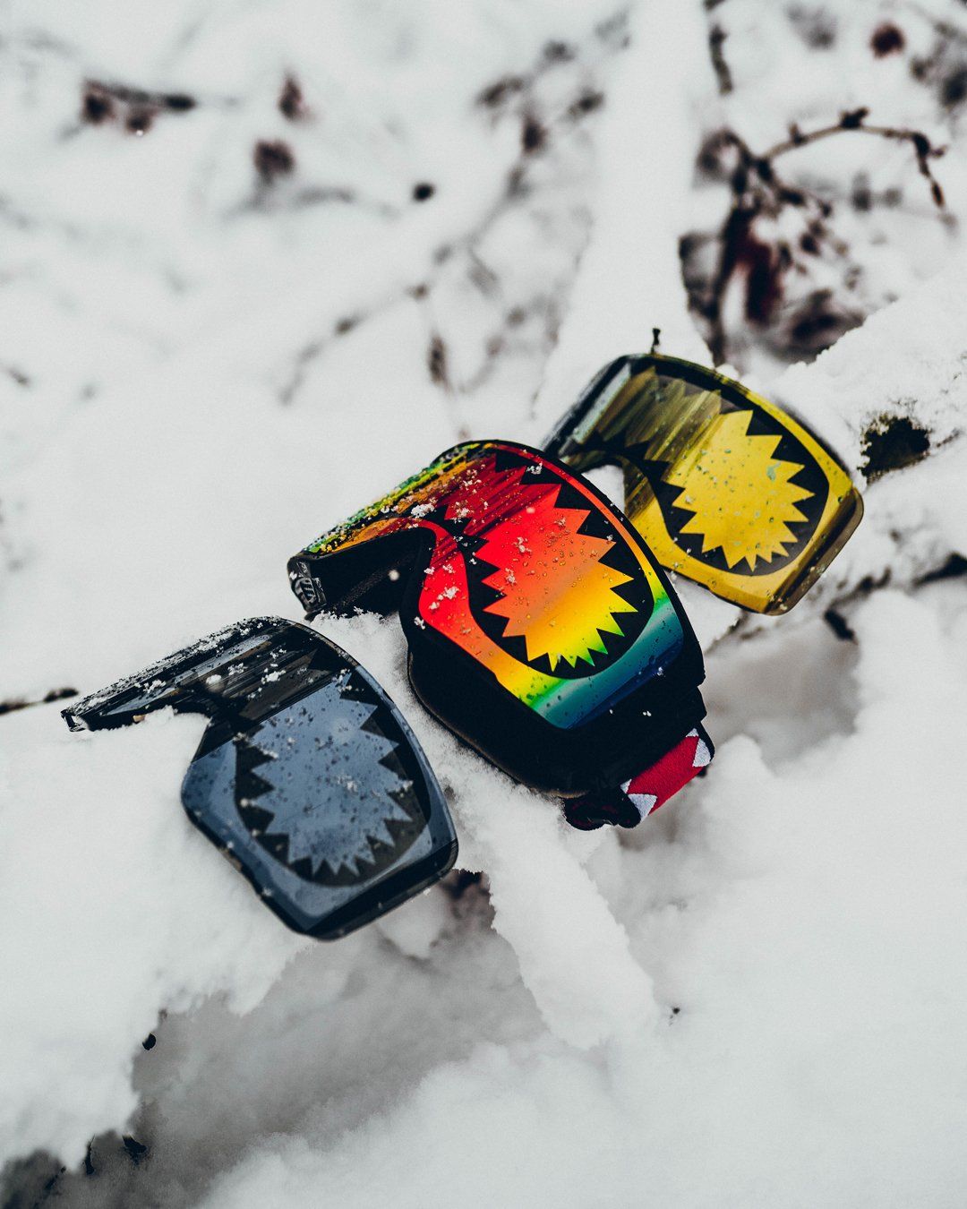 Sprayground Shark Goggles with 3 Interchangeable Lens - Image 14