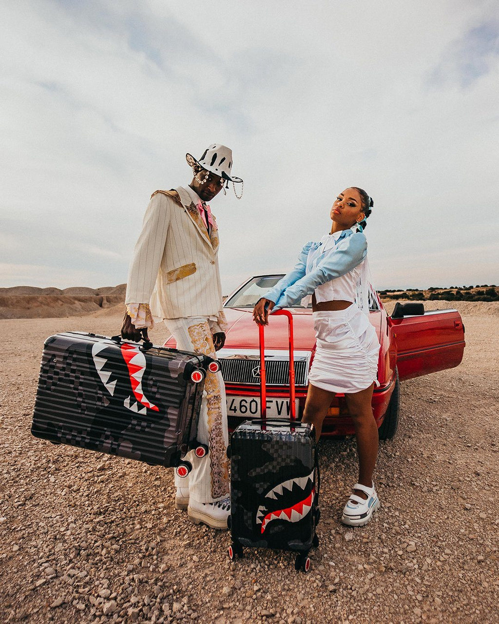 3AM Sharknautics 29.5” Full-Size Luggage - Image 18