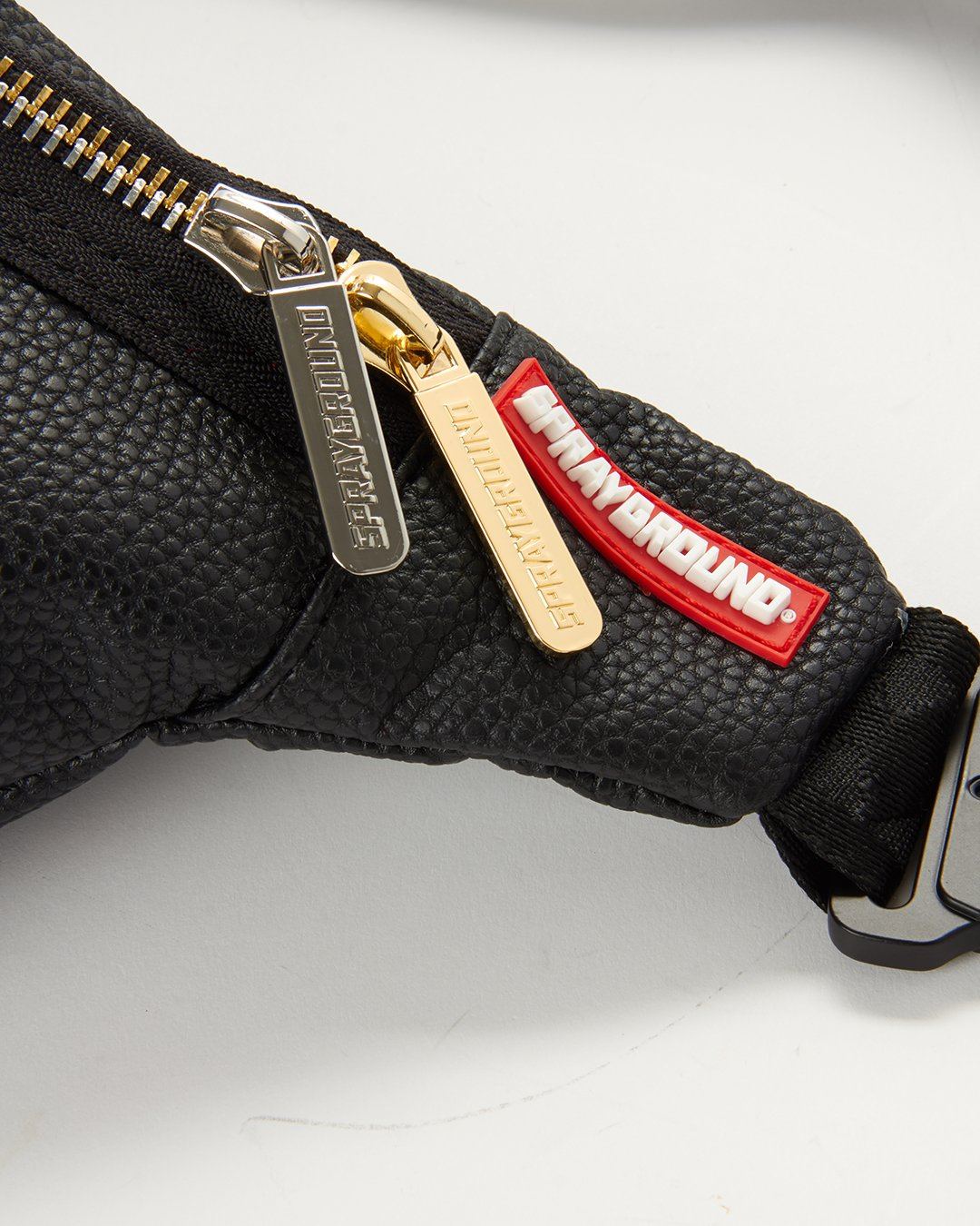 Italia Diviso Savvy Crossbody - Image 5