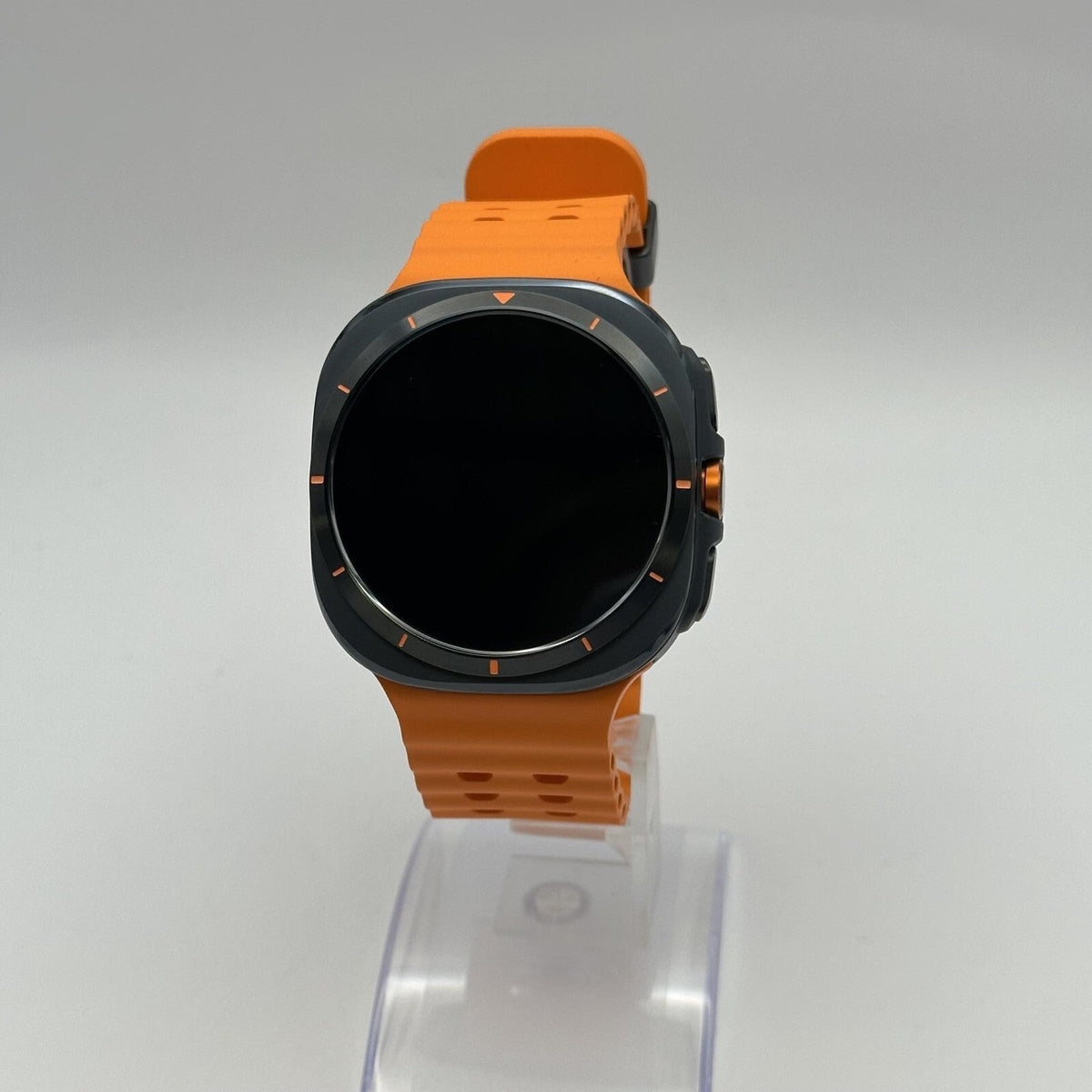Samsung Galaxy Watch Ultra 47mm Gray Unlocked 32GB - Image 2