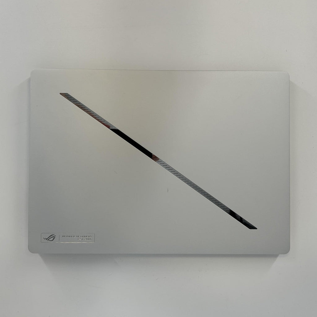 Asus ROG Zephyrus G14 GA403 14 White 4.0 GHz AMD Ryzen 9 8945HS 32GB RAM 1TB Solid State Drive NVIDIA GeForce RTX - Image 5