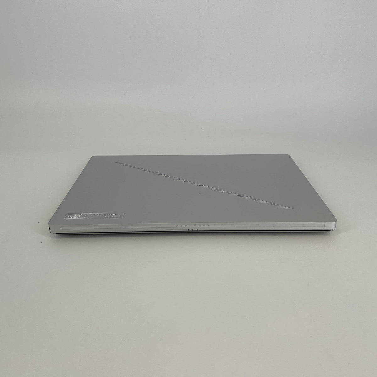 Asus ROG Zephyrus G14 GA403 14 White 4.0 GHz AMD Ryzen 9 8945HS 32GB RAM 1TB Solid State Drive NVIDIA GeForce RTX - Image 7