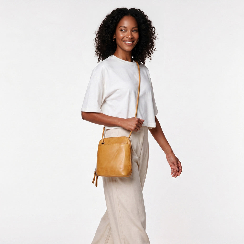 Lilly Leather Crossbody Bag - Image 18
