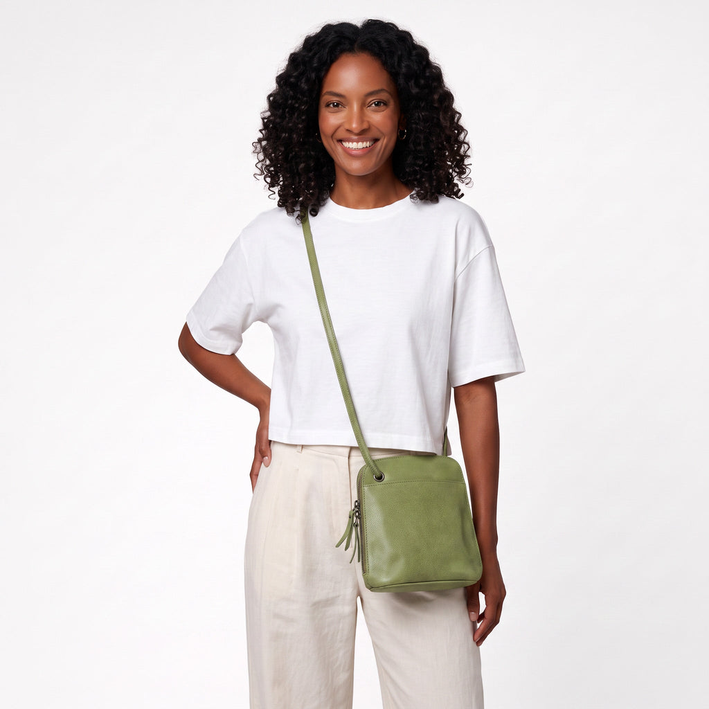 Lilly Leather Crossbody Bag - Image 22