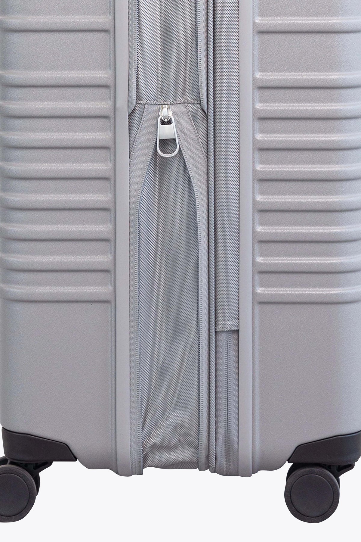 Resale The Carry-On Roller in Grey - Image 9