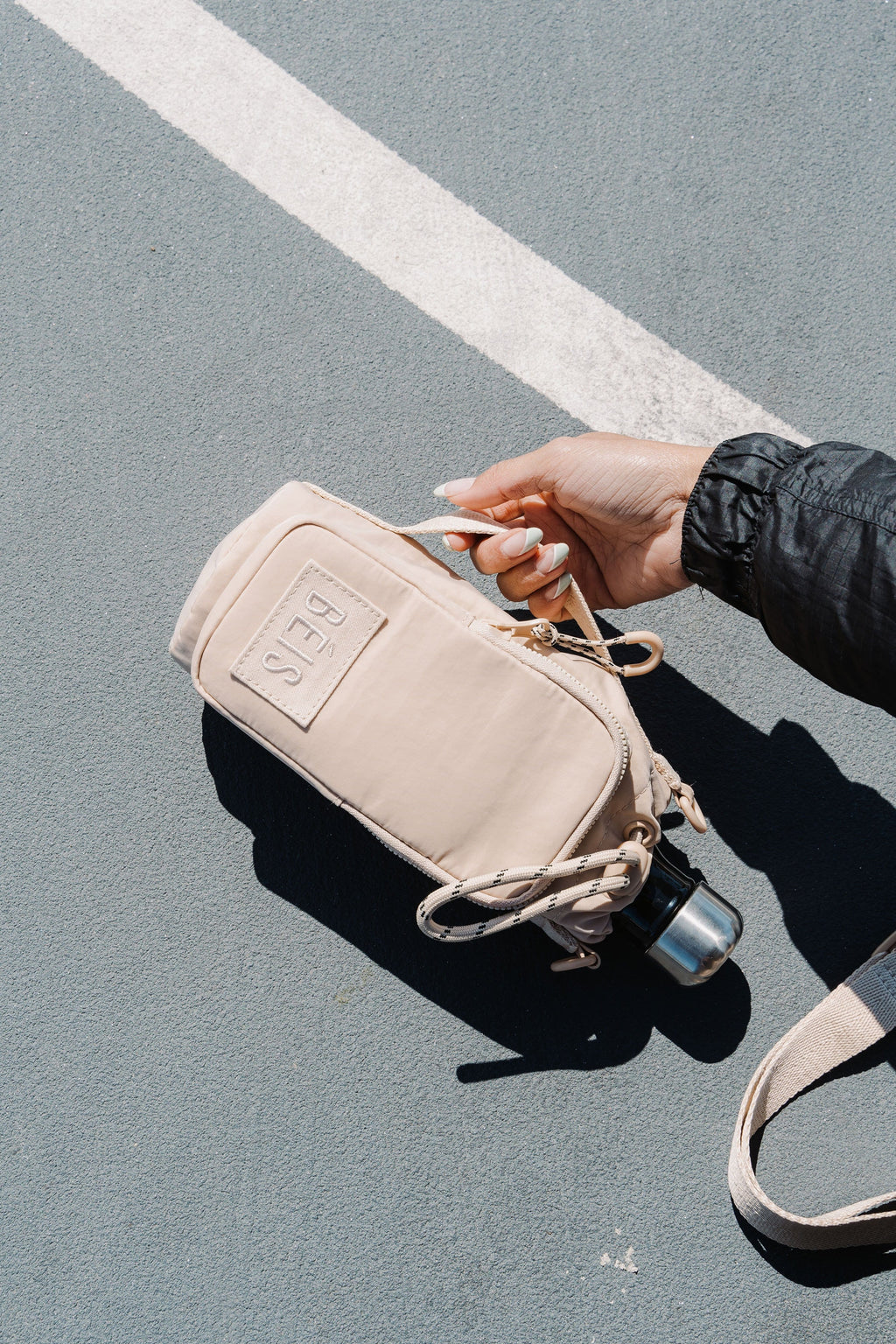 Resale The Water Bottle Sling in Beige - Image 6