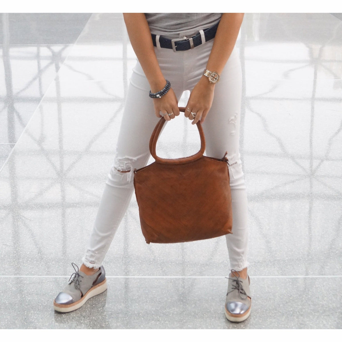 Dalton Leather Crossbody Bag - Image 11