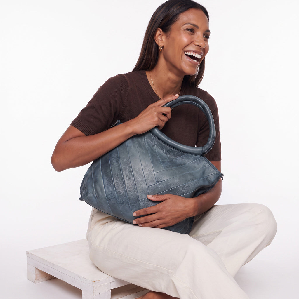 Dalton Leather Crossbody Bag - Image 3