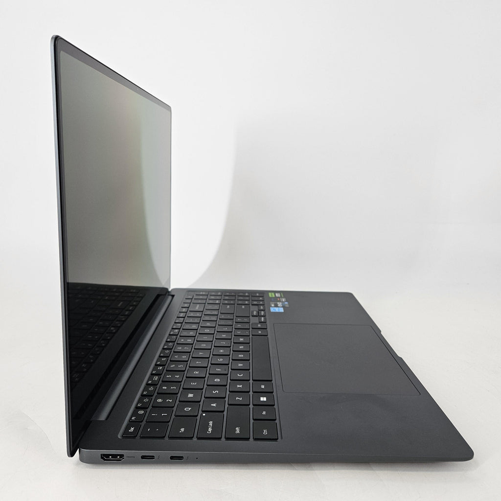 Samsung Galaxy Book3 Ultra 16 Graphite 2.6 GHz Intel Core i9 13th Gen. 32GB RAM 1TB Solid State Drive NVIDIA - Image 4