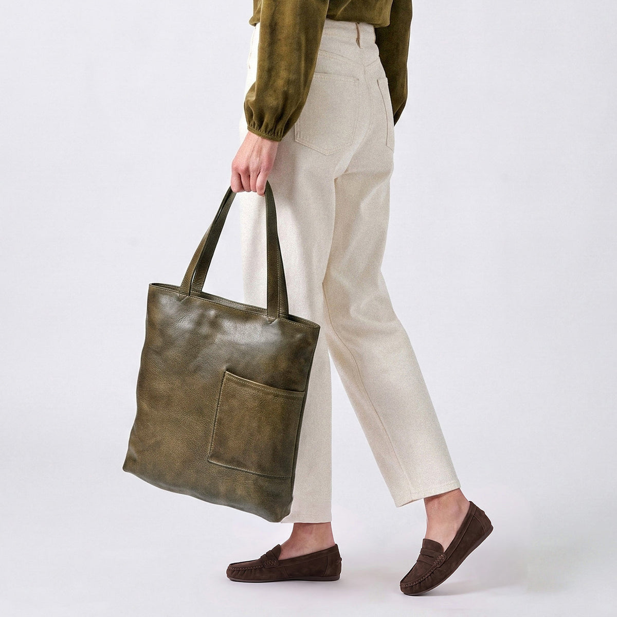 Leon Leather Tote Bag - Image 19