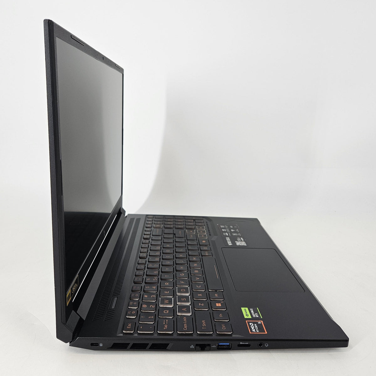 Acer Nitro V 16 AI Black 4.3 GHz AMD Ryzen 5 240 16GB RAM 512GB Solid State Drive NVIDIA GeForce RTX 5050 8 GB - Image 4