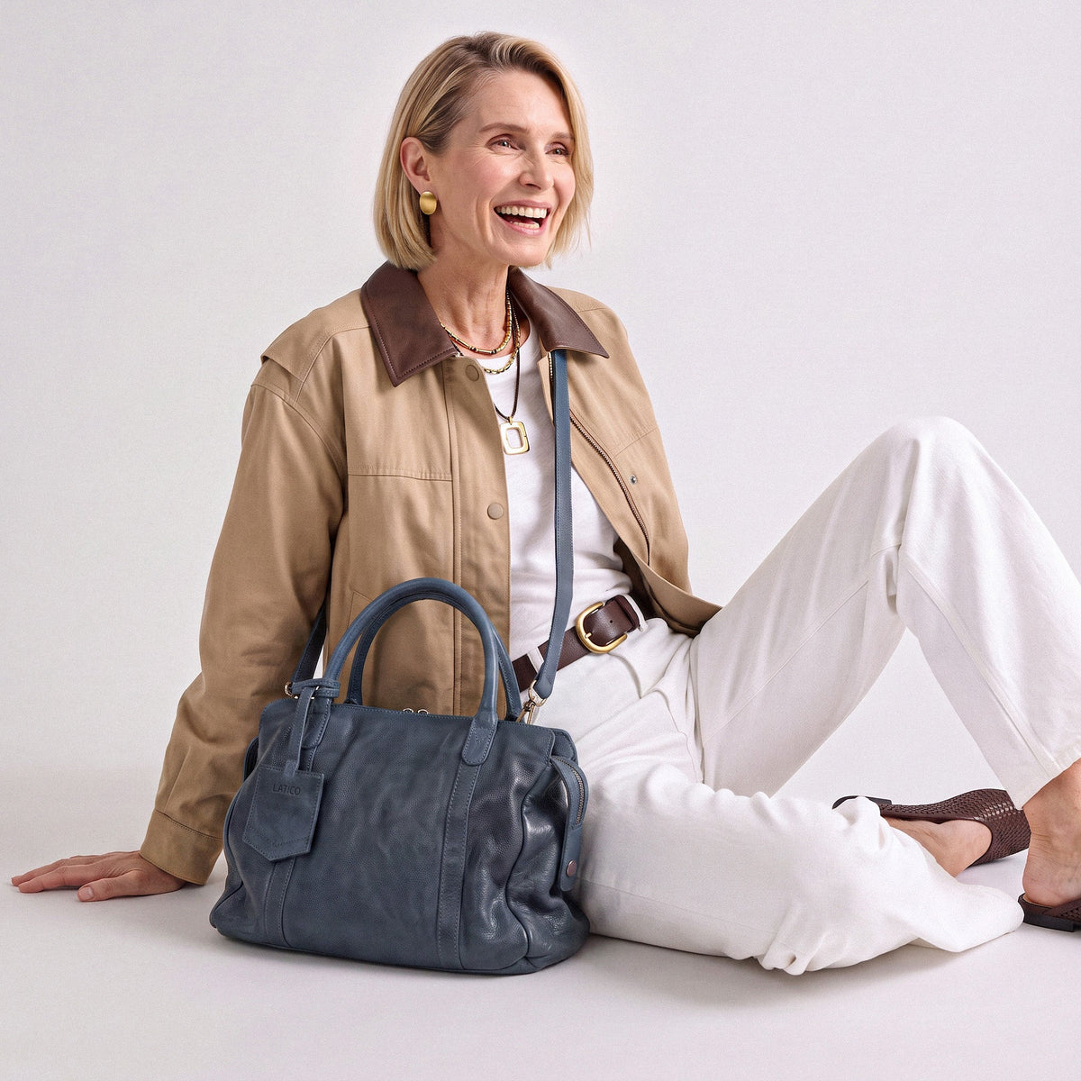 James Leather Crossbody Bag - Image 4