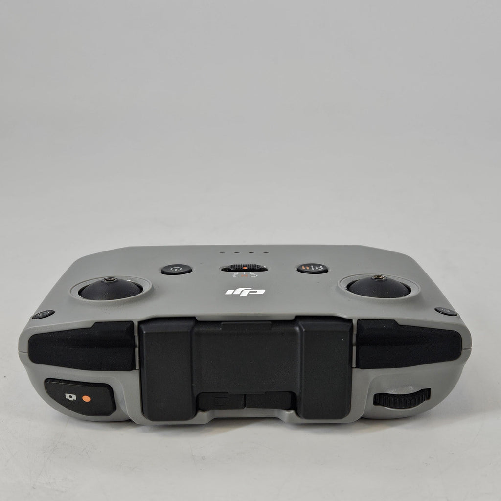 DJI Air 3 - Image 11