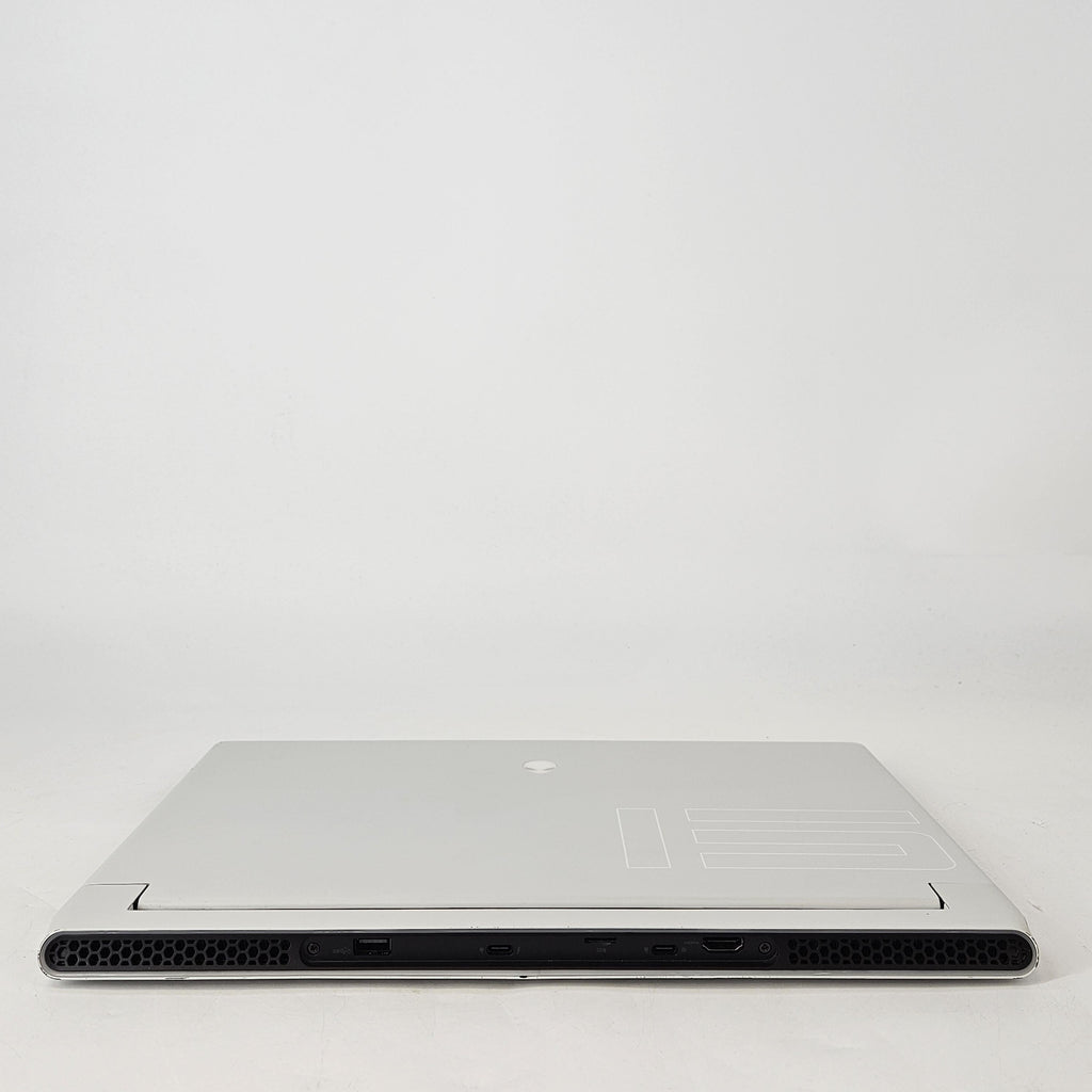 Dell Alienware X15 R2 White 2.5 GHz Intel Core i9 12th Gen. 32GB RAM 1TB Solid State Drive NVIDIA GeForce RTX 3070 - Image 8