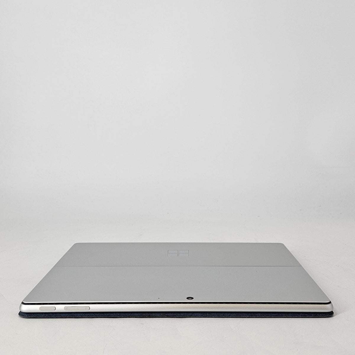 Microsoft Surface Pro 9 13 Platinum WiFi 2.6 GHz Intel Core i7 12th Gen. 32GB RAM 1TB Solid State Drive - Image 8