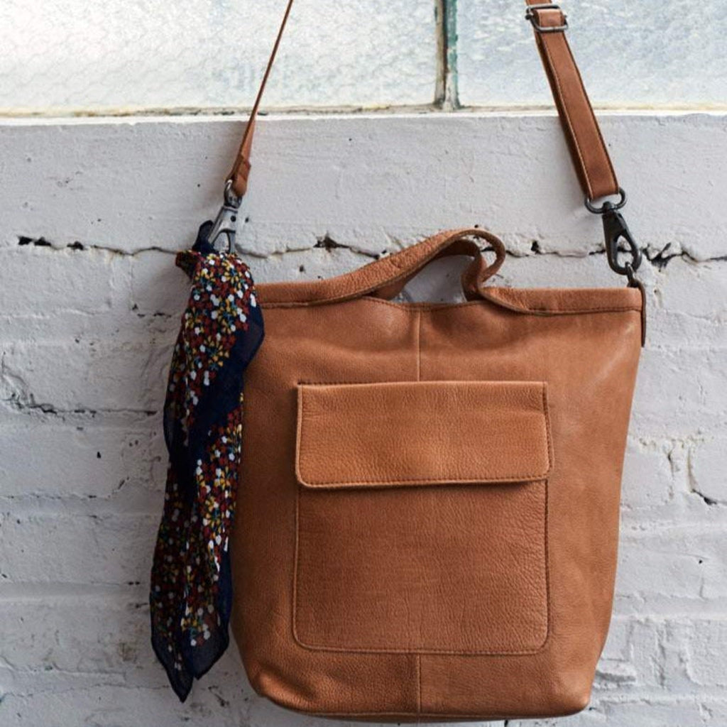Bianca Leather Crossbody Bag - Image 21