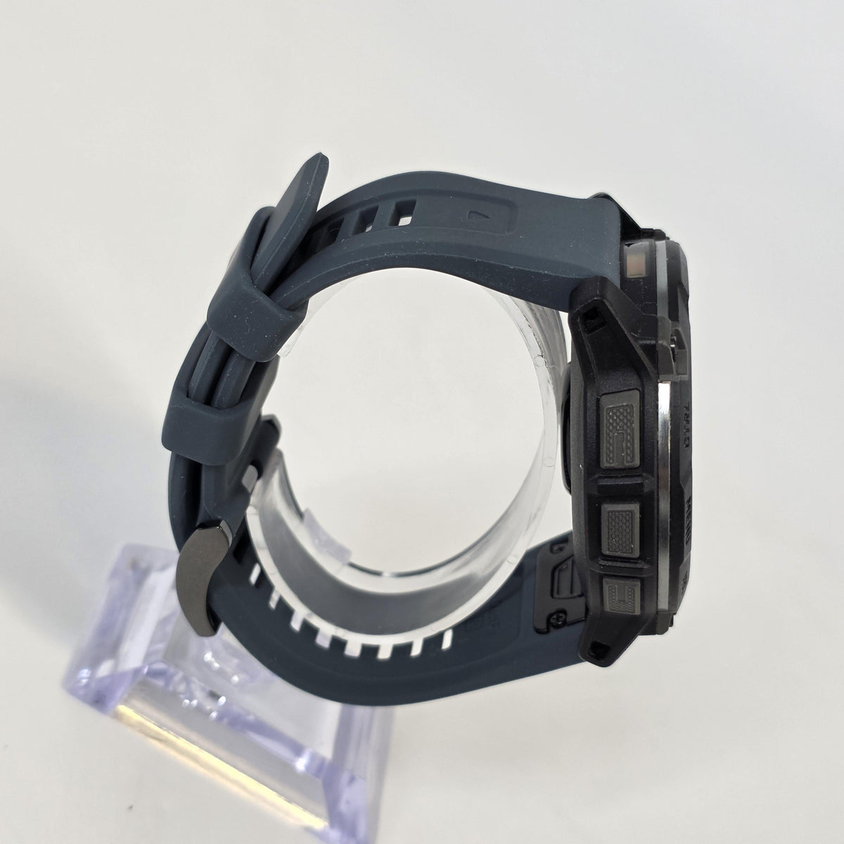 Garmin Instinct 3 AMOLED 50mm Black GPS - Image 4