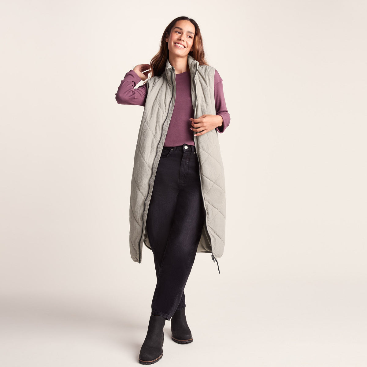 Anda Womens Shower Resistant Insulated Gilet - Dark Taupe - Image 3