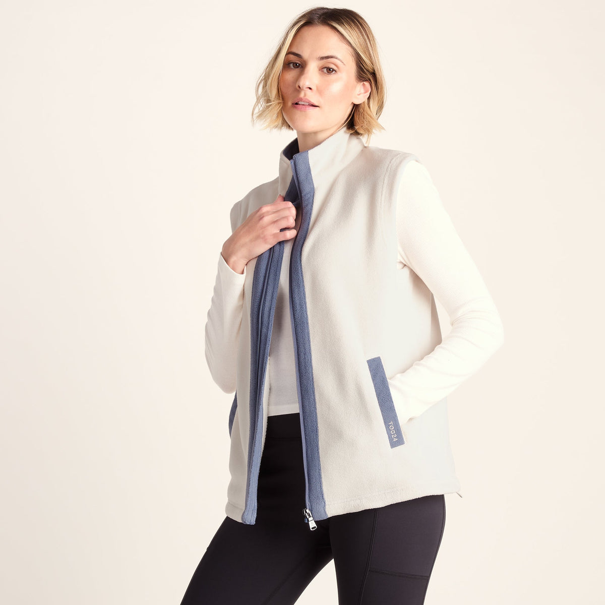Arrad Womens Relaxed Fit Microfleece Gilet - Vanilla - Image 4