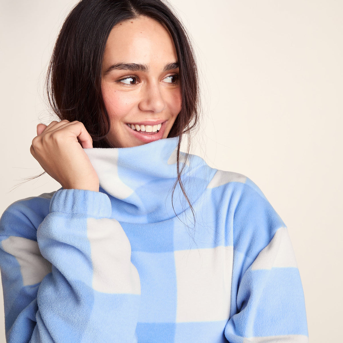 March Womens Relaxed Fit Microfleece Pullover - Powder Blue Gingham - Image 5