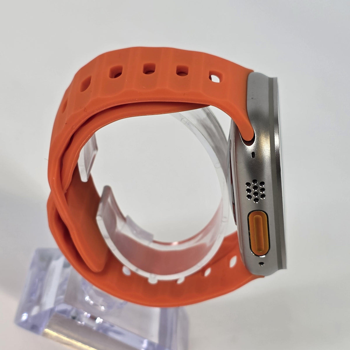 Apple Watch (Ultra) 49mm Unlocked 32GB - Image 3