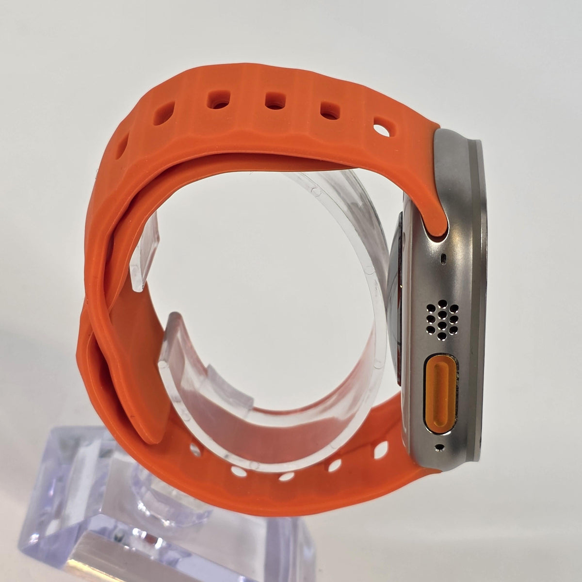 Apple Watch (Ultra) 49mm Unlocked 32GB - Image 3