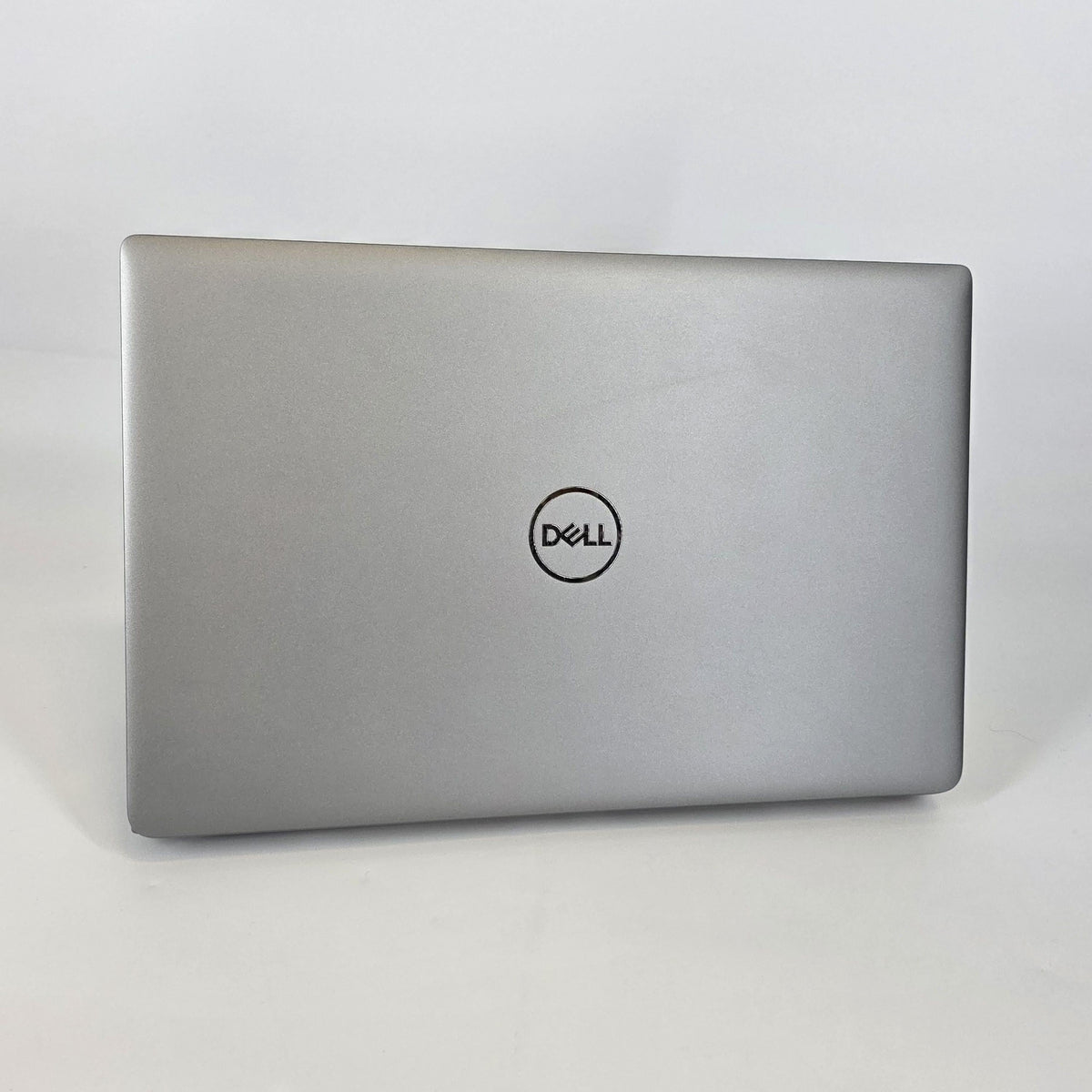 Dell Latitude 5540 15.6 Silver 1.9 GHz Intel Core i7 13th Gen. 32GB RAM 1TB Solid State Drive - Image 10