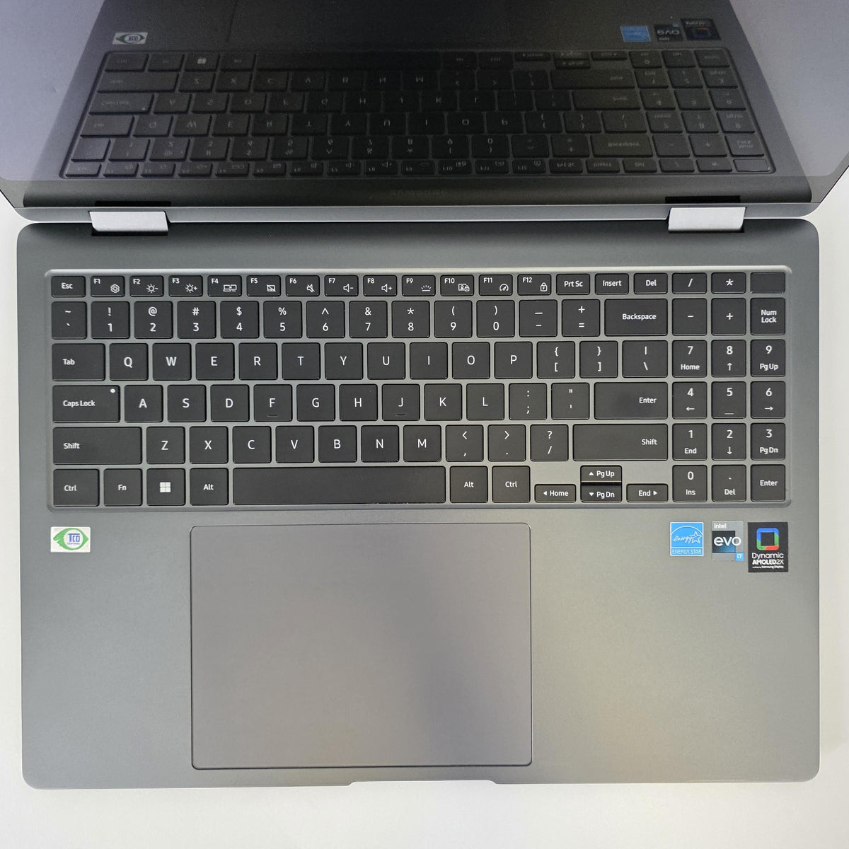 Samsung Galaxy Book3 Pro 360 16 Graphite 2.2 GHz Intel Core i7 13th Gen. 16GB RAM 1TB Solid State Drive - Image 2