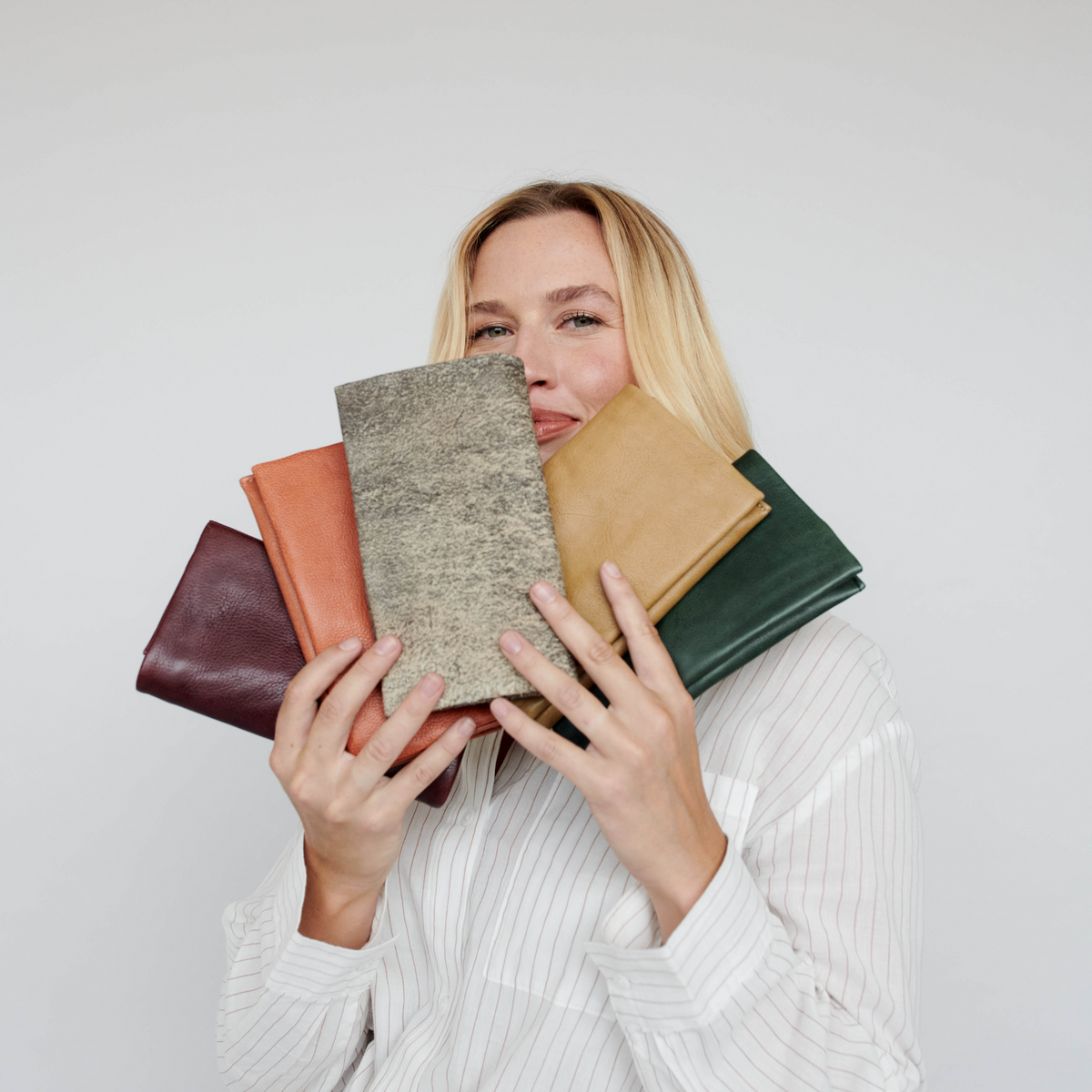 Eloise Leather Wallet - Image 13