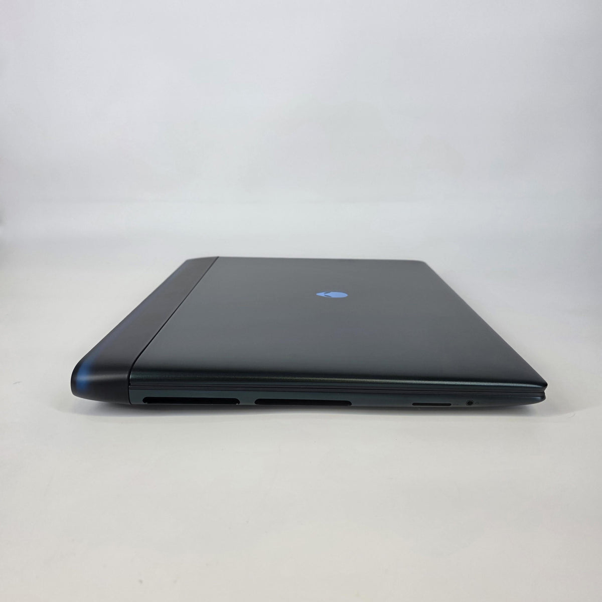 Dell Alienware 18 Area-51 Teal 2.7 GHz Intel Core Ultra 9 Series 2 64GB RAM 2TB Solid State Drive NVIDIA GeForce - Image 9