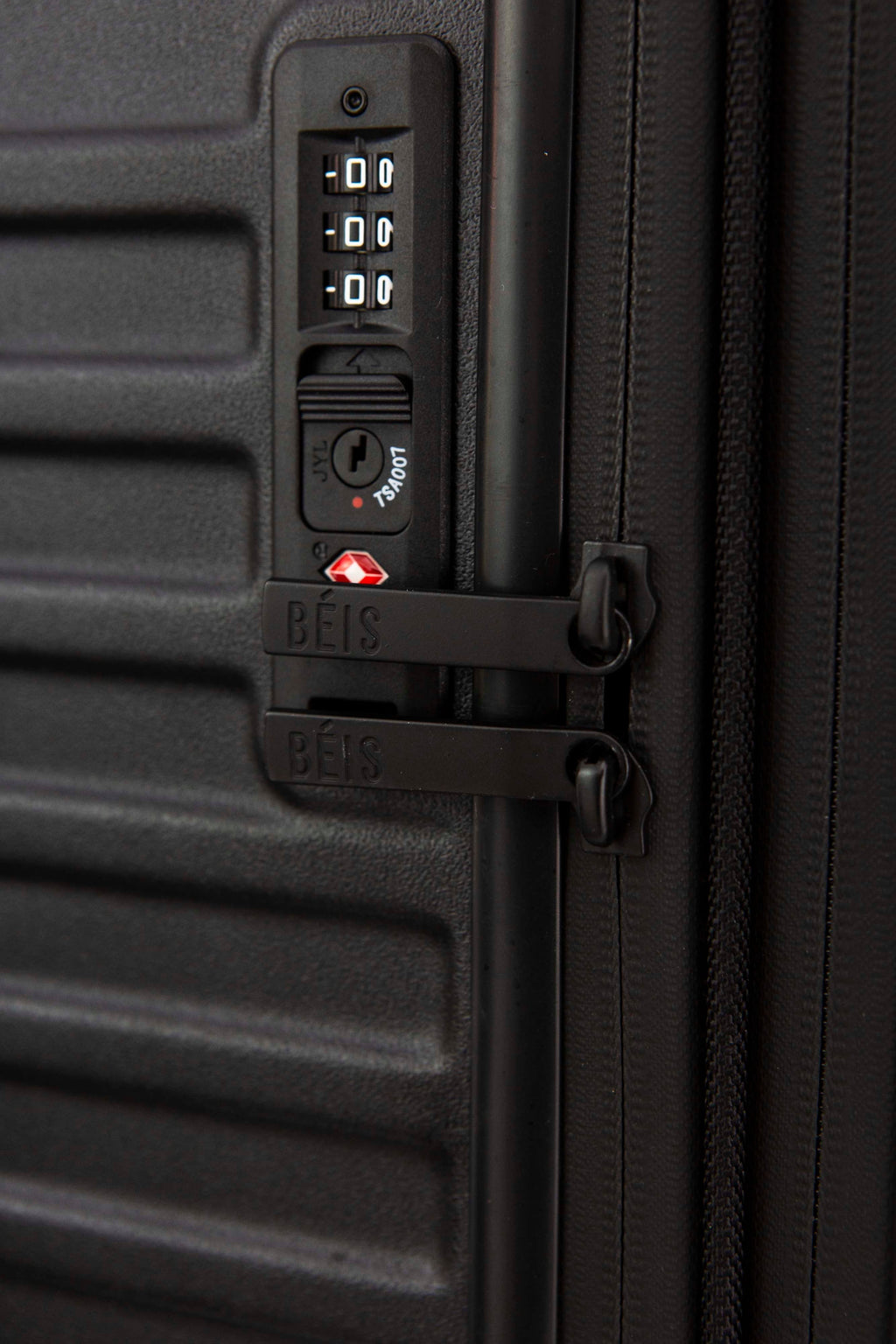 Resale The Carry-On Roller in Black - Image 10