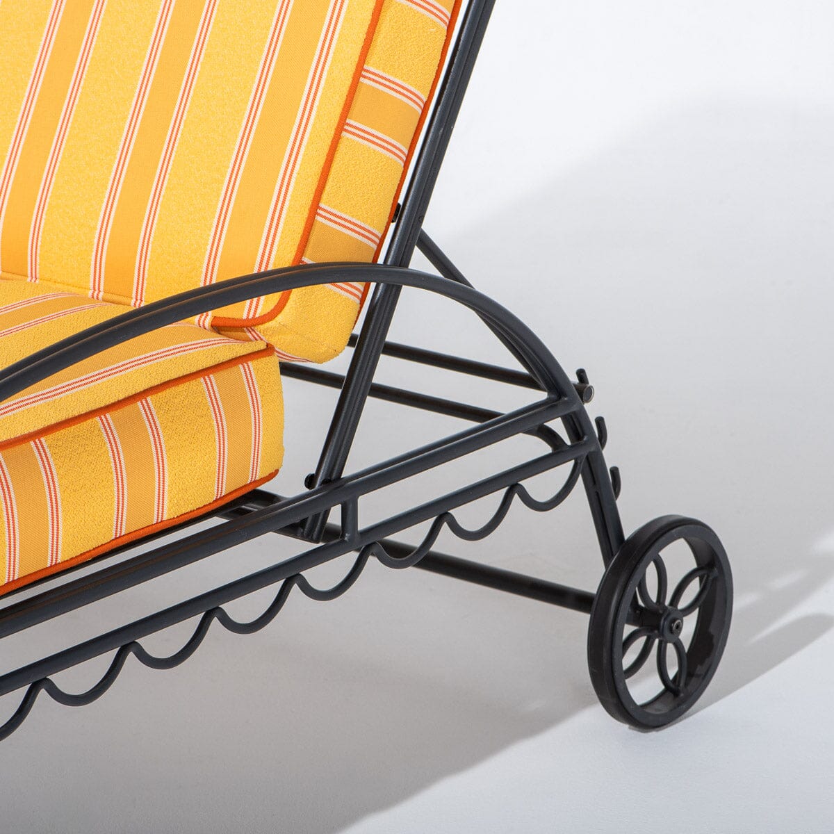 The Al Fresco Sun Lounger - Image 6