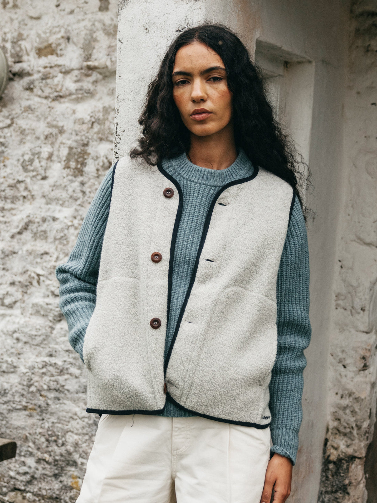Women's Elowen Fleece Gilet - Image 2