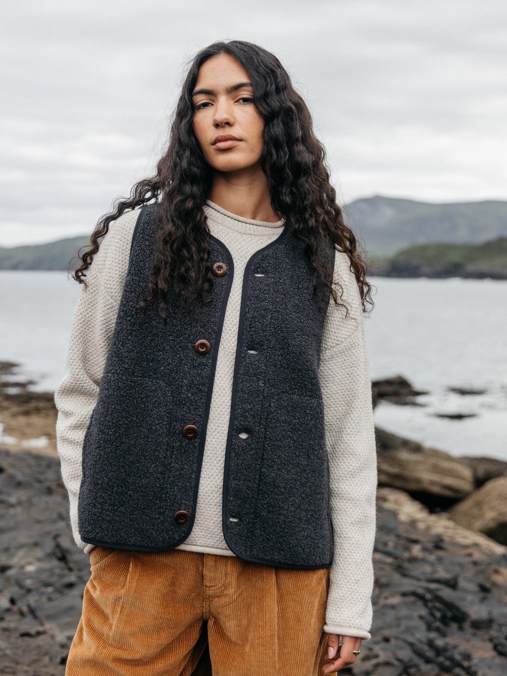 Women's Elowen Fleece Gilet - Image 2