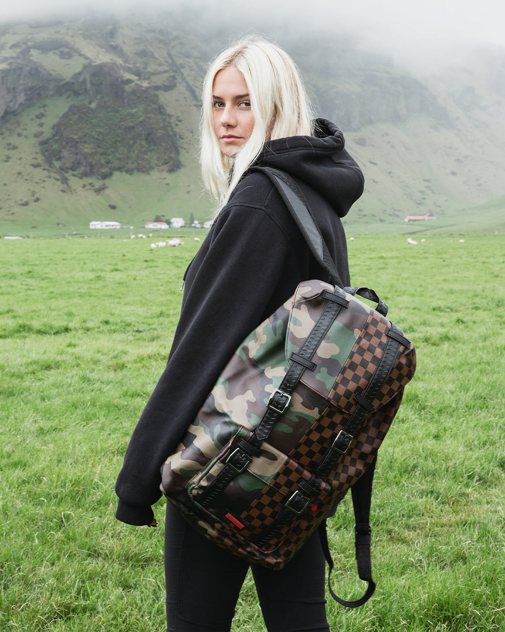 Jungle Paris Hills Backpack - Image 14