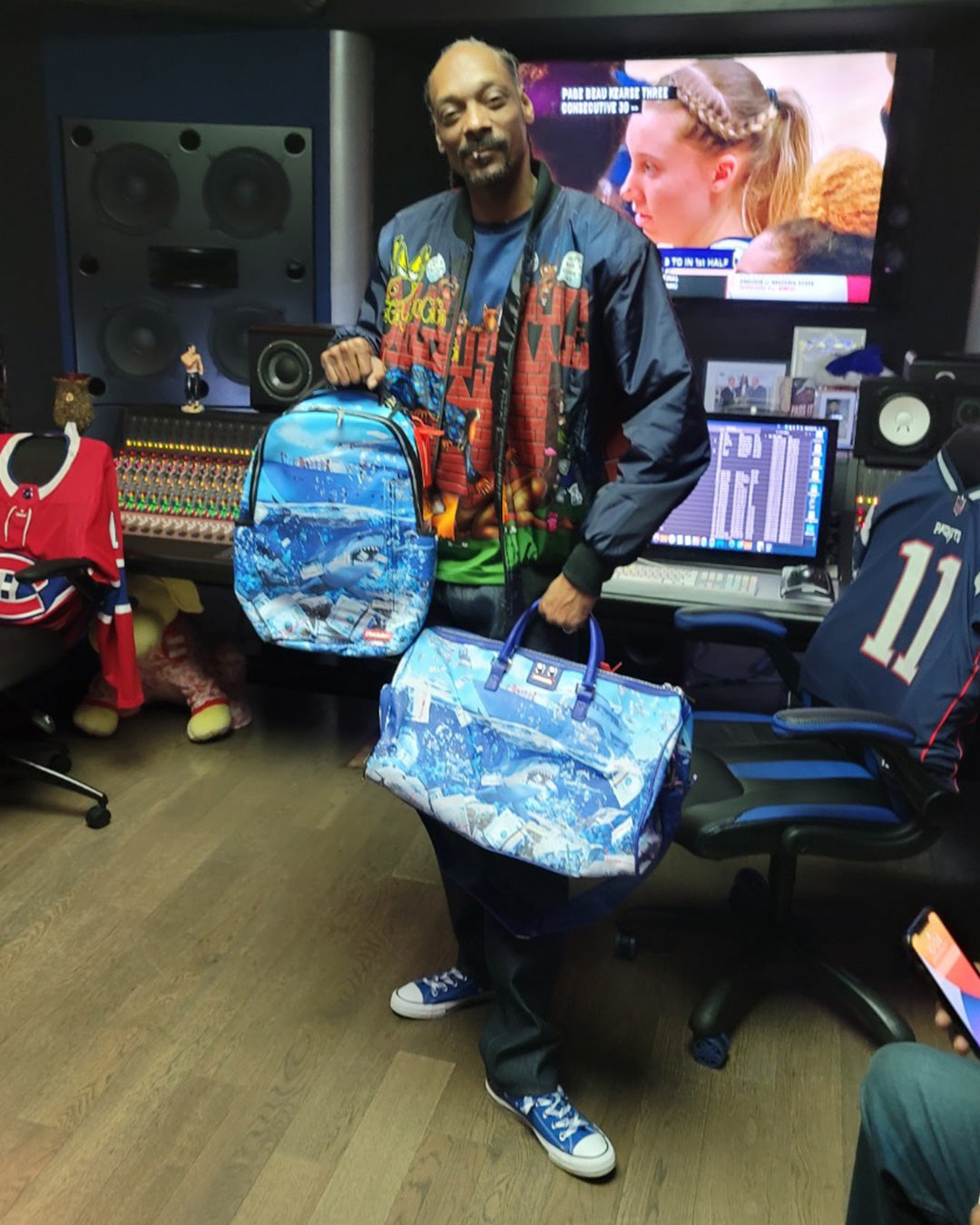 The Shark Party Backpack (Dlxv) - Image 2