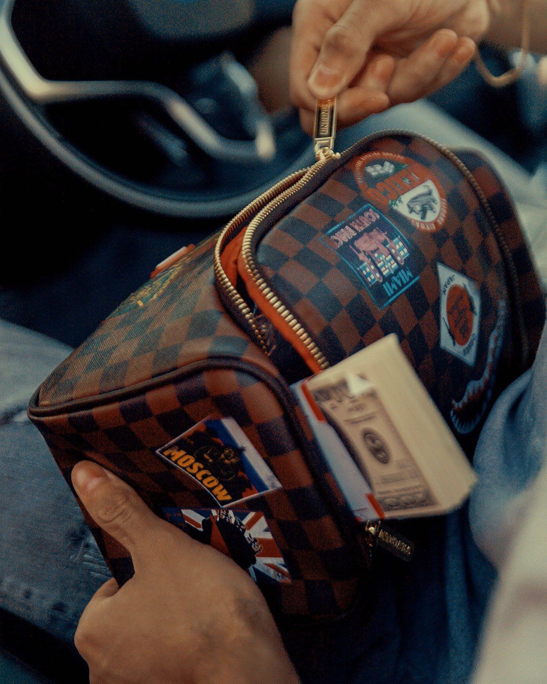 Global Mogul Toiletry Bag - Image 2