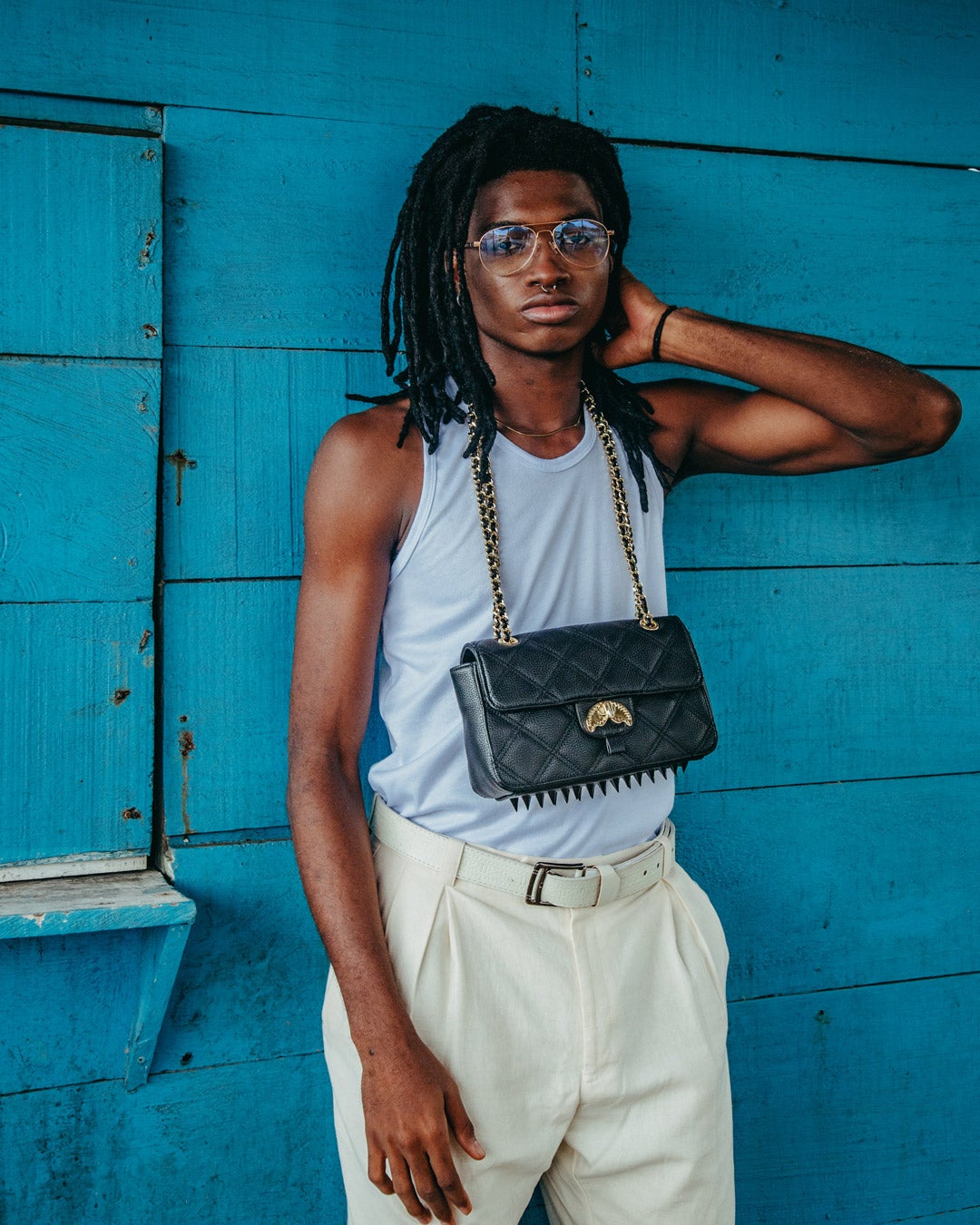 Noir Quilt Gold Chain Shark Handbag - Image 8