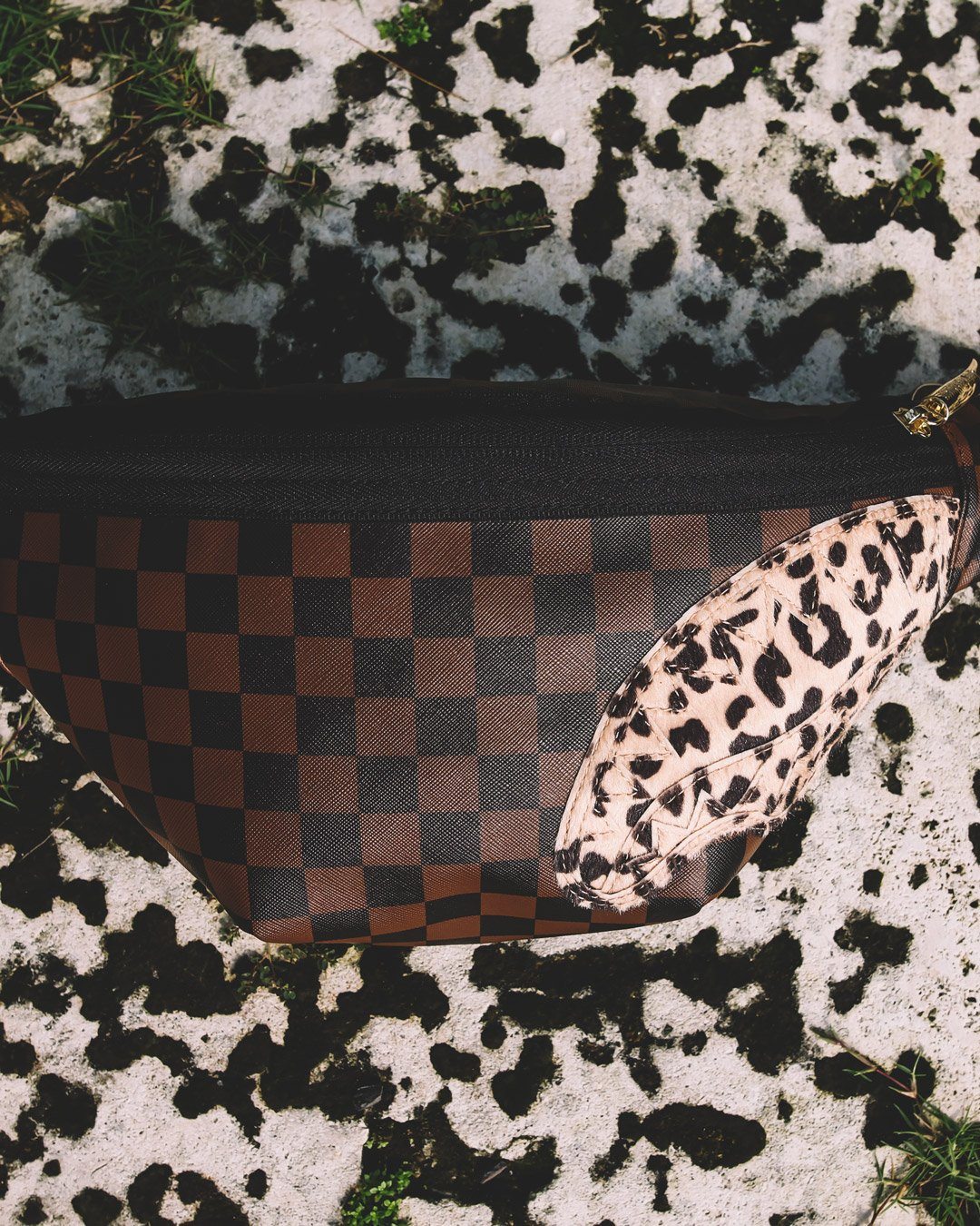 A.i.3 the Legacy Savvy Crossbody - Image 11