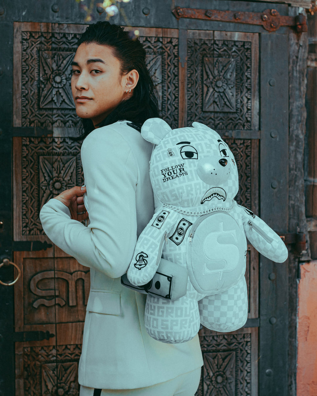 Split the Check (Pearl) Moneybear Teddybear Backpack - Image 2