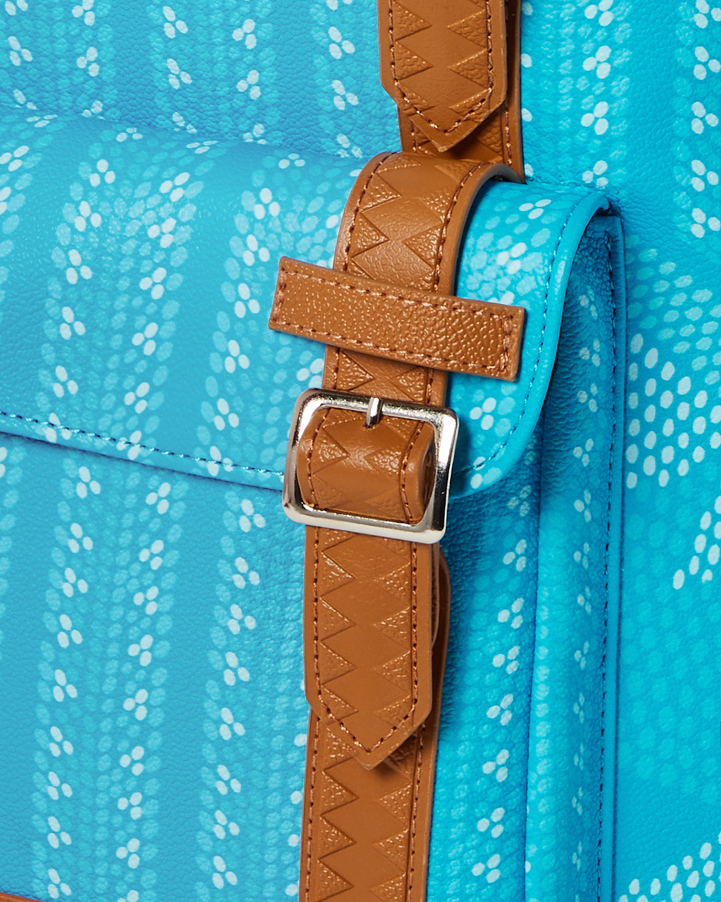 Illuchains Turq Hills Backpack - Image 13