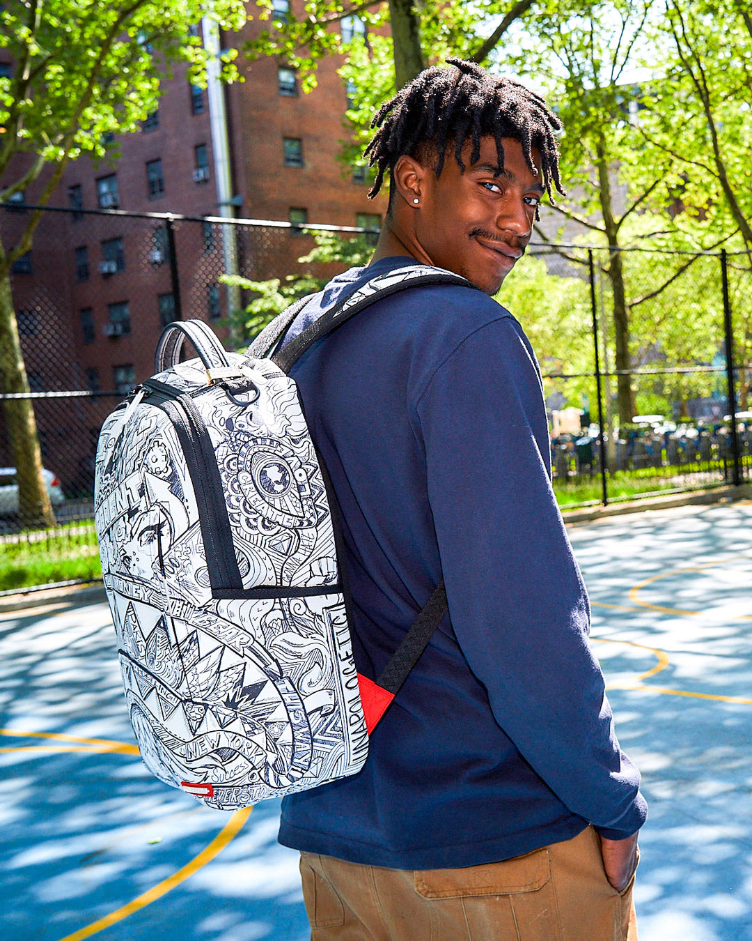 Mad Doodles Backpack (Dlxv) - Image 12