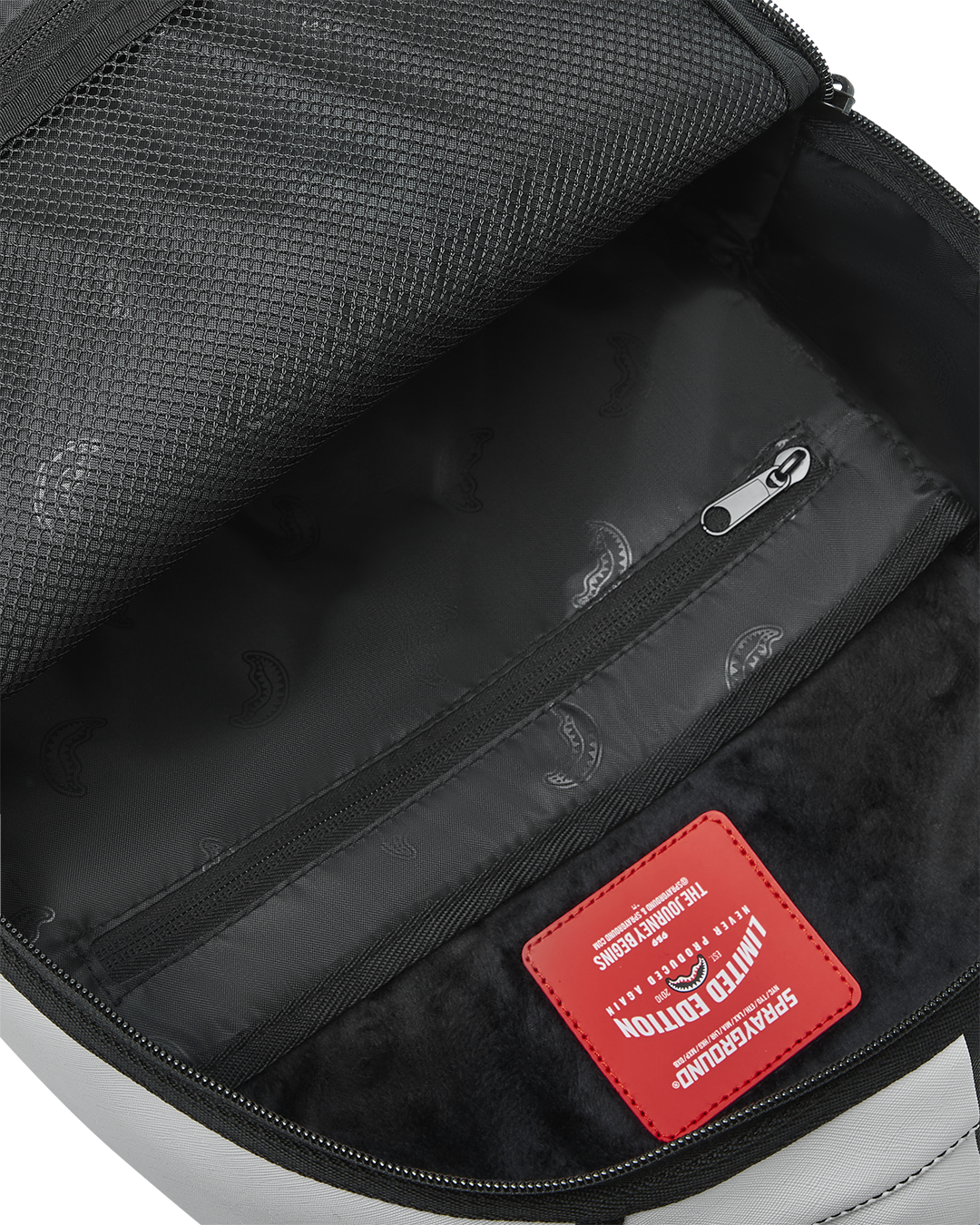Shark Central Split Backpack Blk/Wht (Dlxv) - Image 12