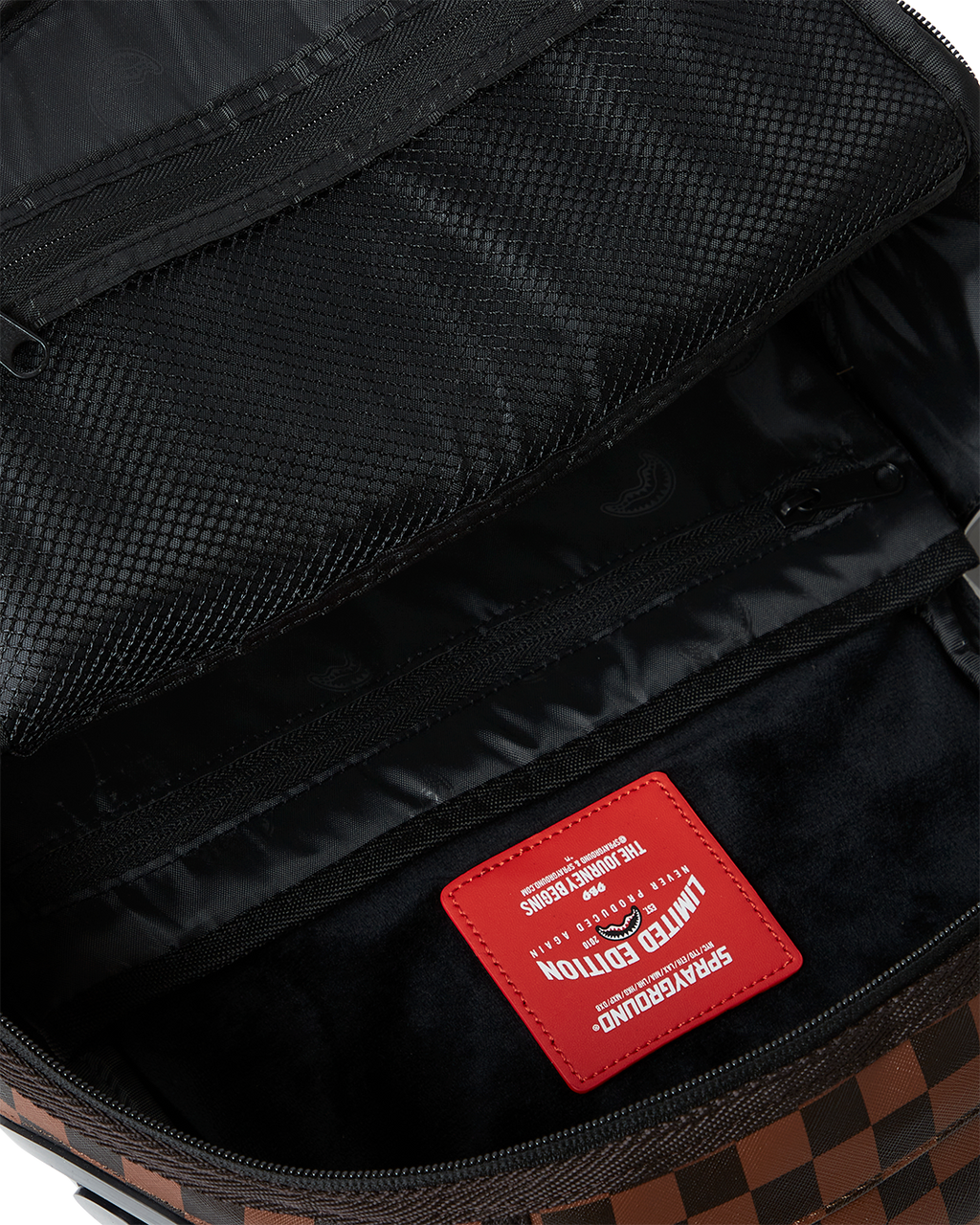 Sharks in Paris Clear for Takeoff Dlxsc Backpack - Image 15