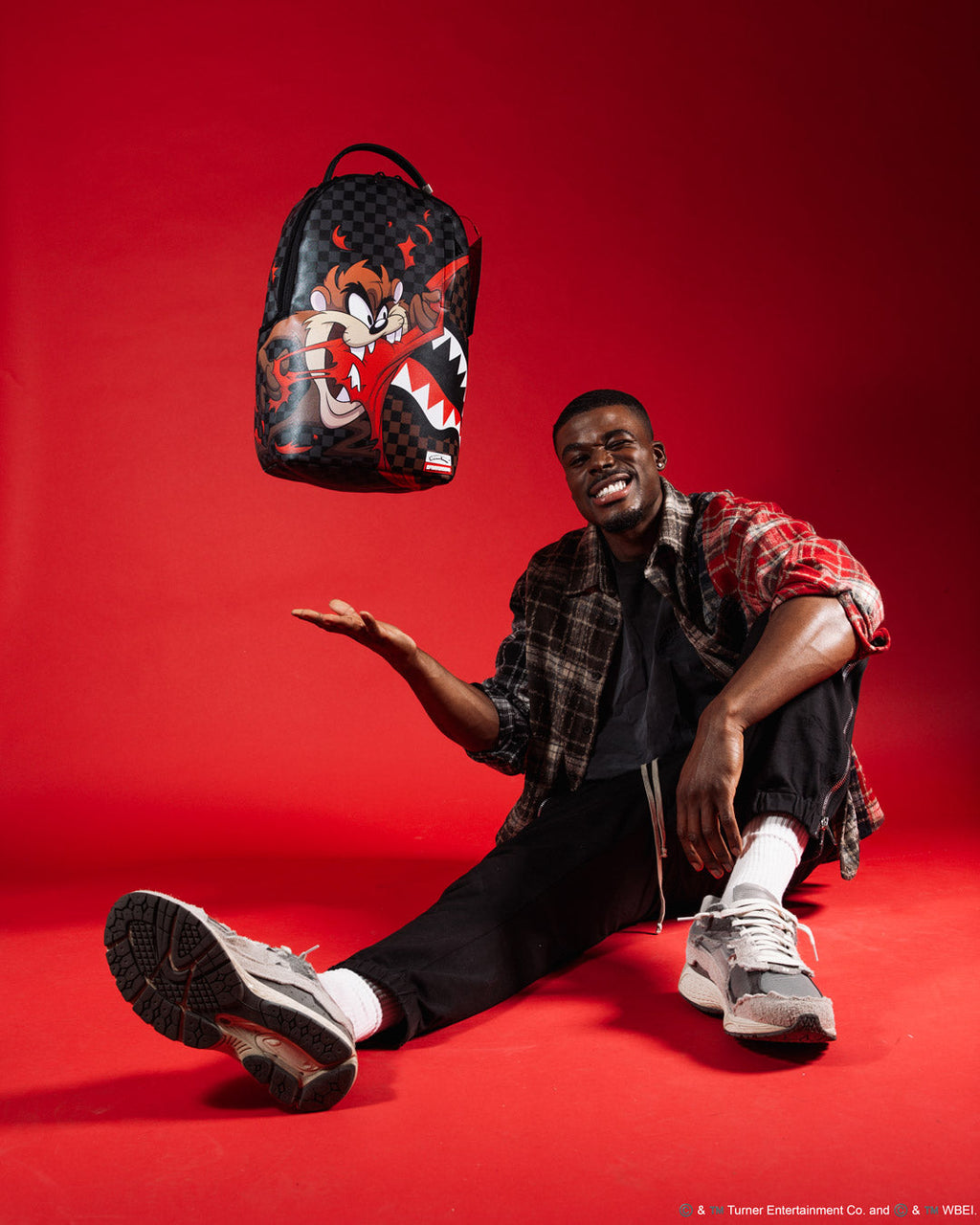 Looney Tunes Taz Tear Up Dlxsv Backpack - Image 4