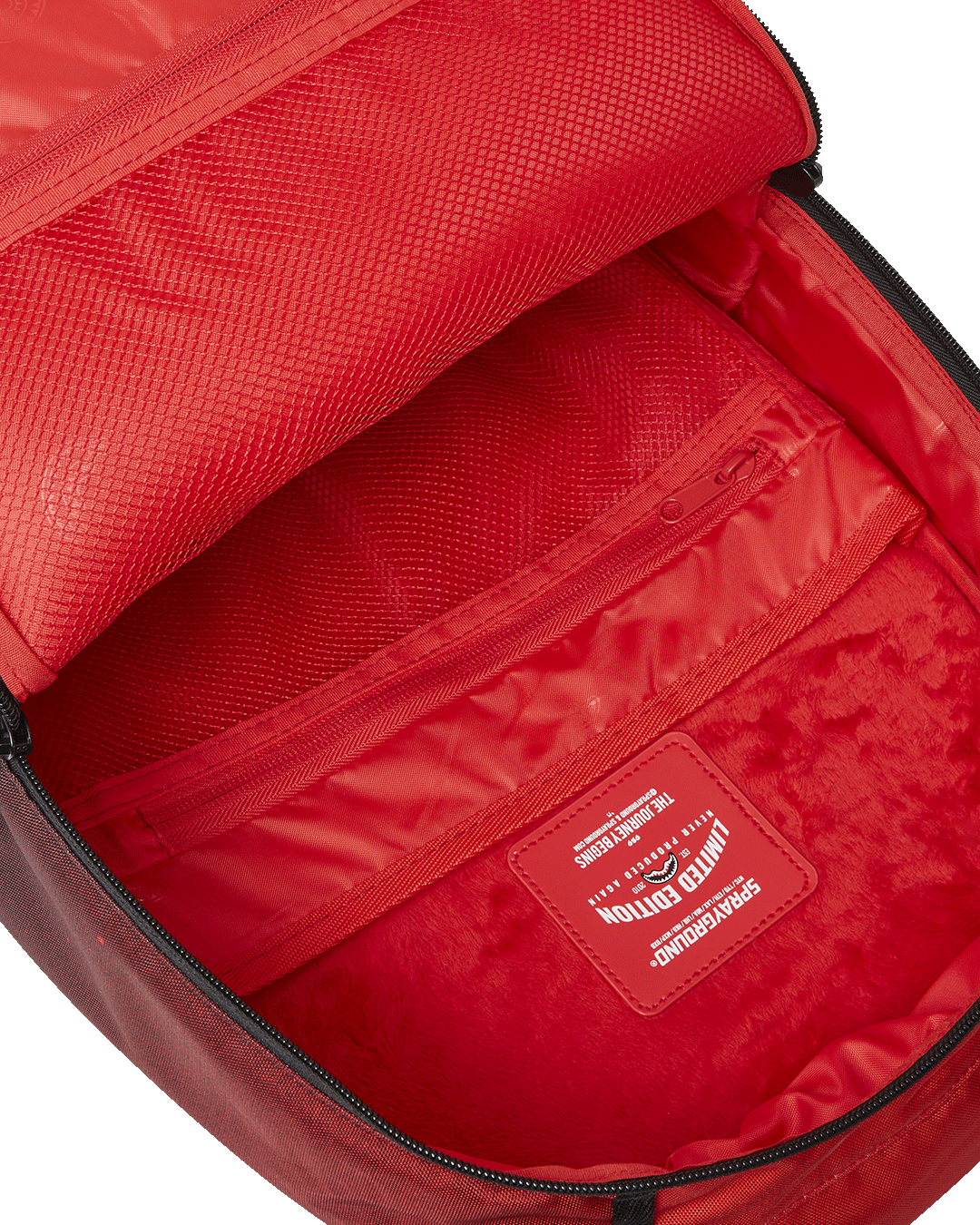 Cleveland Shark Family Guy Dlxsr Backpack - Image 11