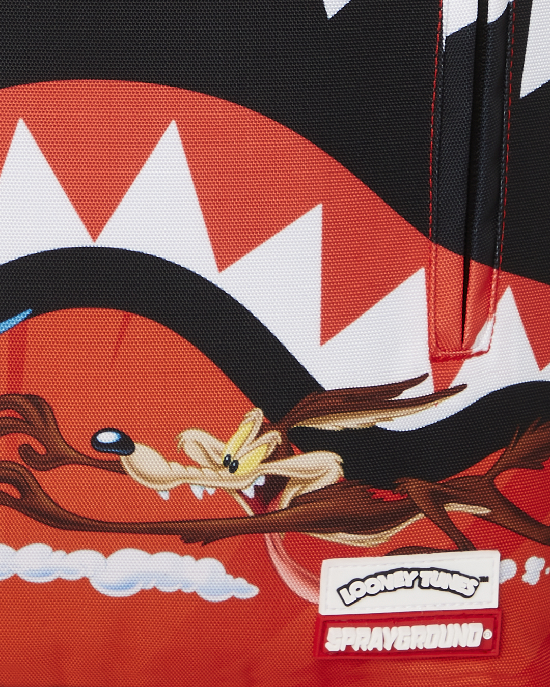 Looney Tunes Shark Run Dlxsr Backpack - Image 13