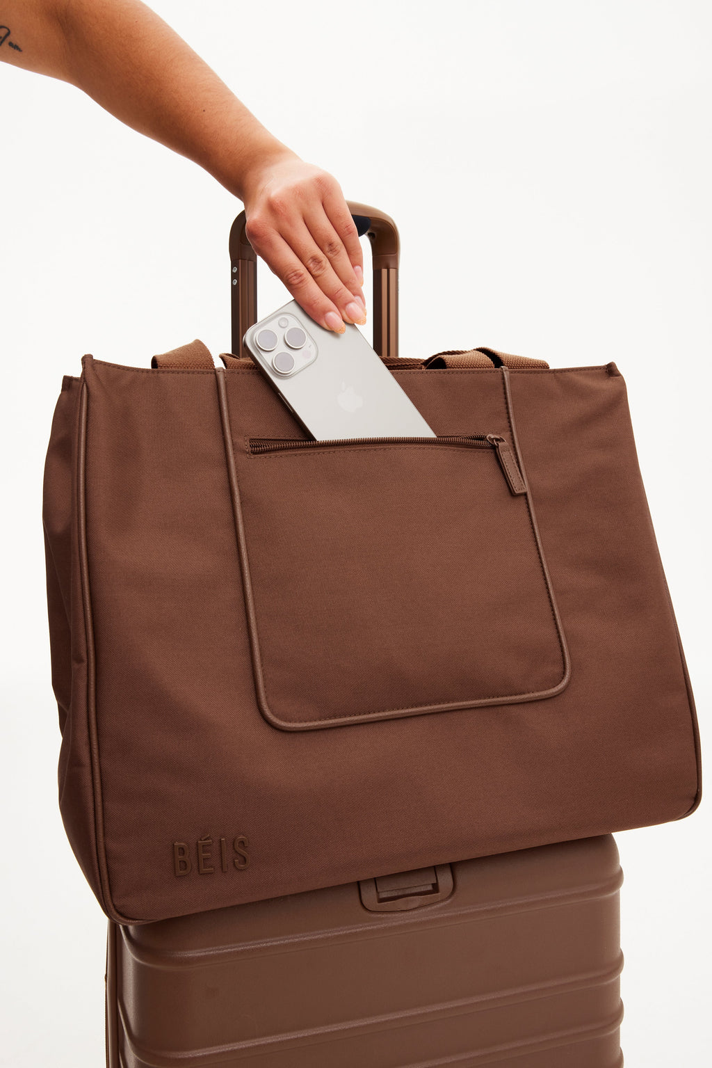 The East To West Tote in Maple - Image 11